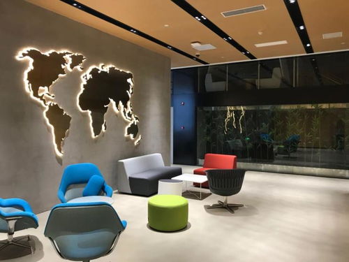 科技与安全的完美融合 浙江华为体验馆室内土豪金色铝单板吊顶现场效果解析